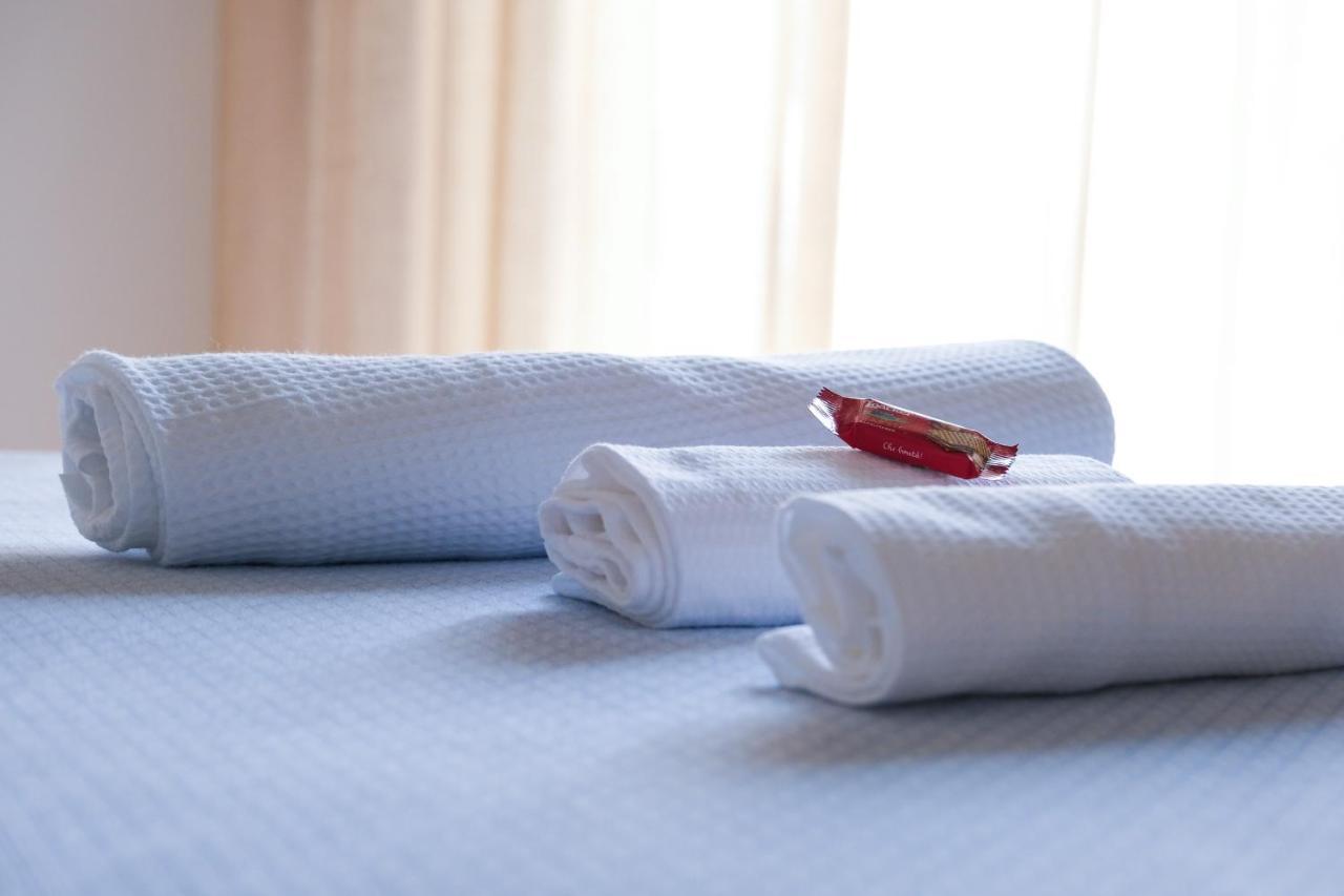 קרביה Hotel Vienna מראה חיצוני תמונה